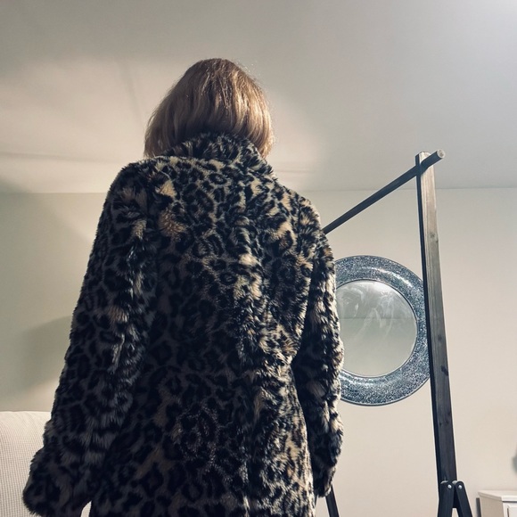 Faux Fur - Picture 3 of 5